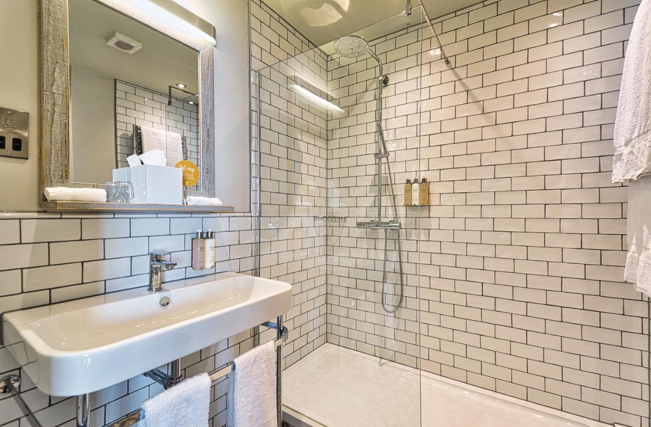 Отель The Wellington Arms - Basingstoke-Reading Heckfield Экстерьер фото