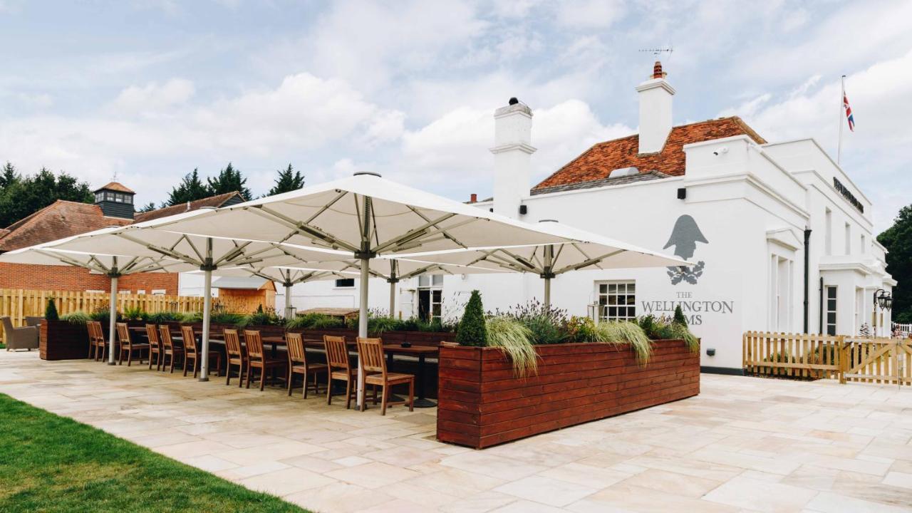 Отель The Wellington Arms - Basingstoke-Reading Heckfield Экстерьер фото