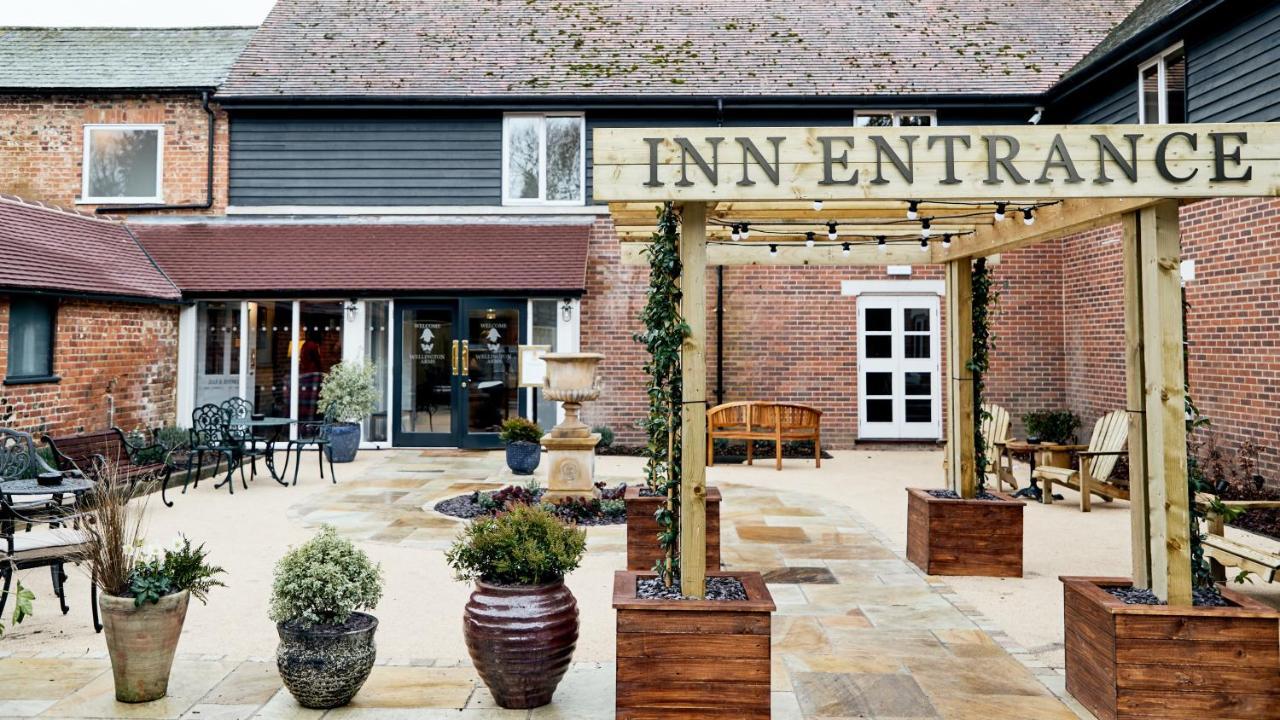 Отель The Wellington Arms - Basingstoke-Reading Heckfield Экстерьер фото